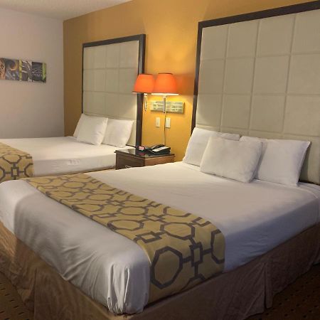 הובס Brentwood Inn & Suites מראה חיצוני תמונה